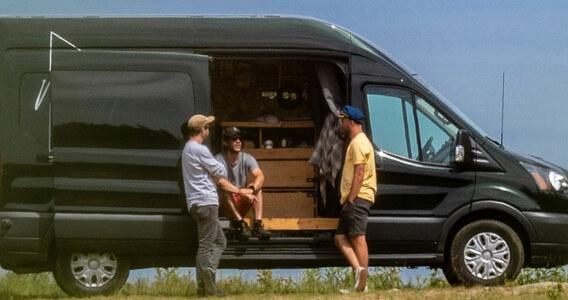 An all-new nomadic campground for VanLife lovers is opening its doors, at the base of the mountain, directly near the P3 parking lot (close to tje Maillard Express base)