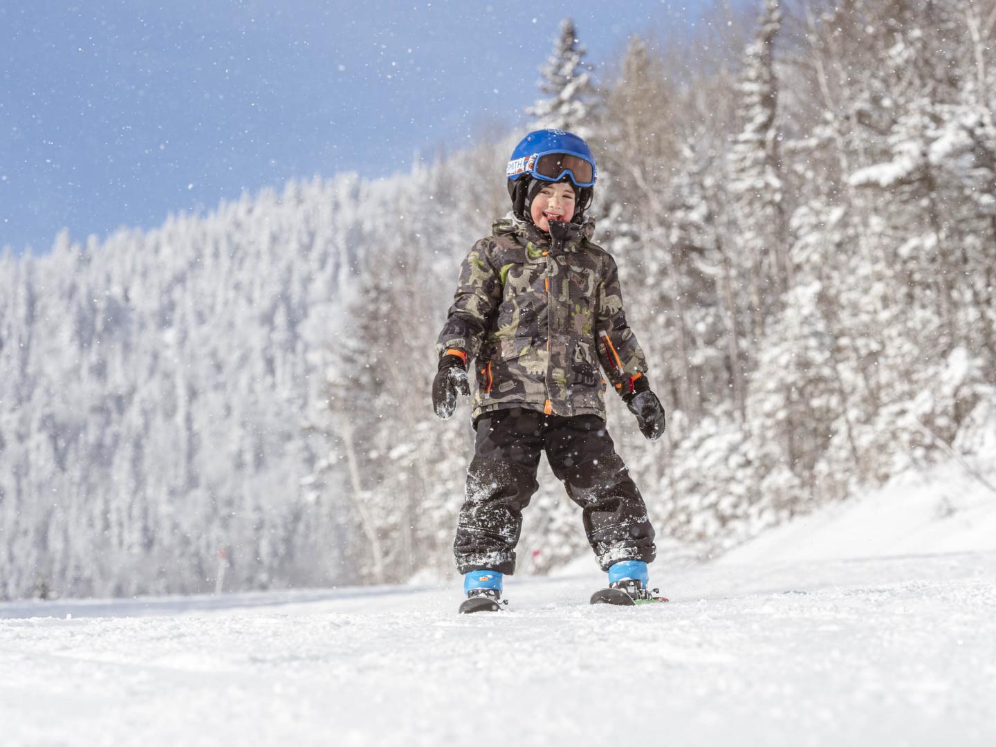 Enfant en ski au Massif