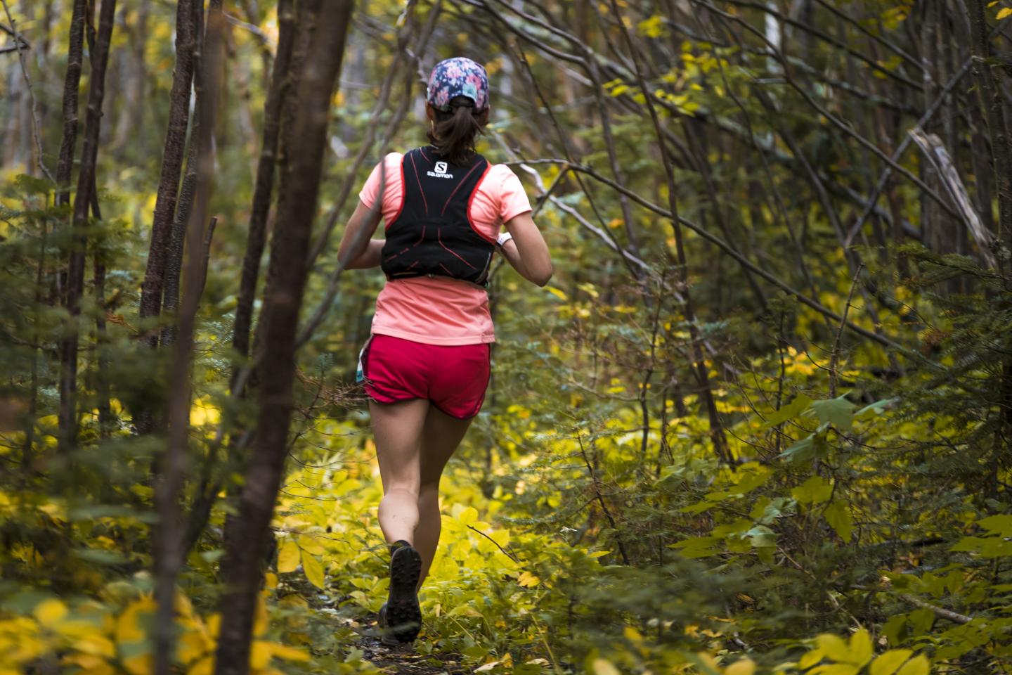 Course en sentier automne