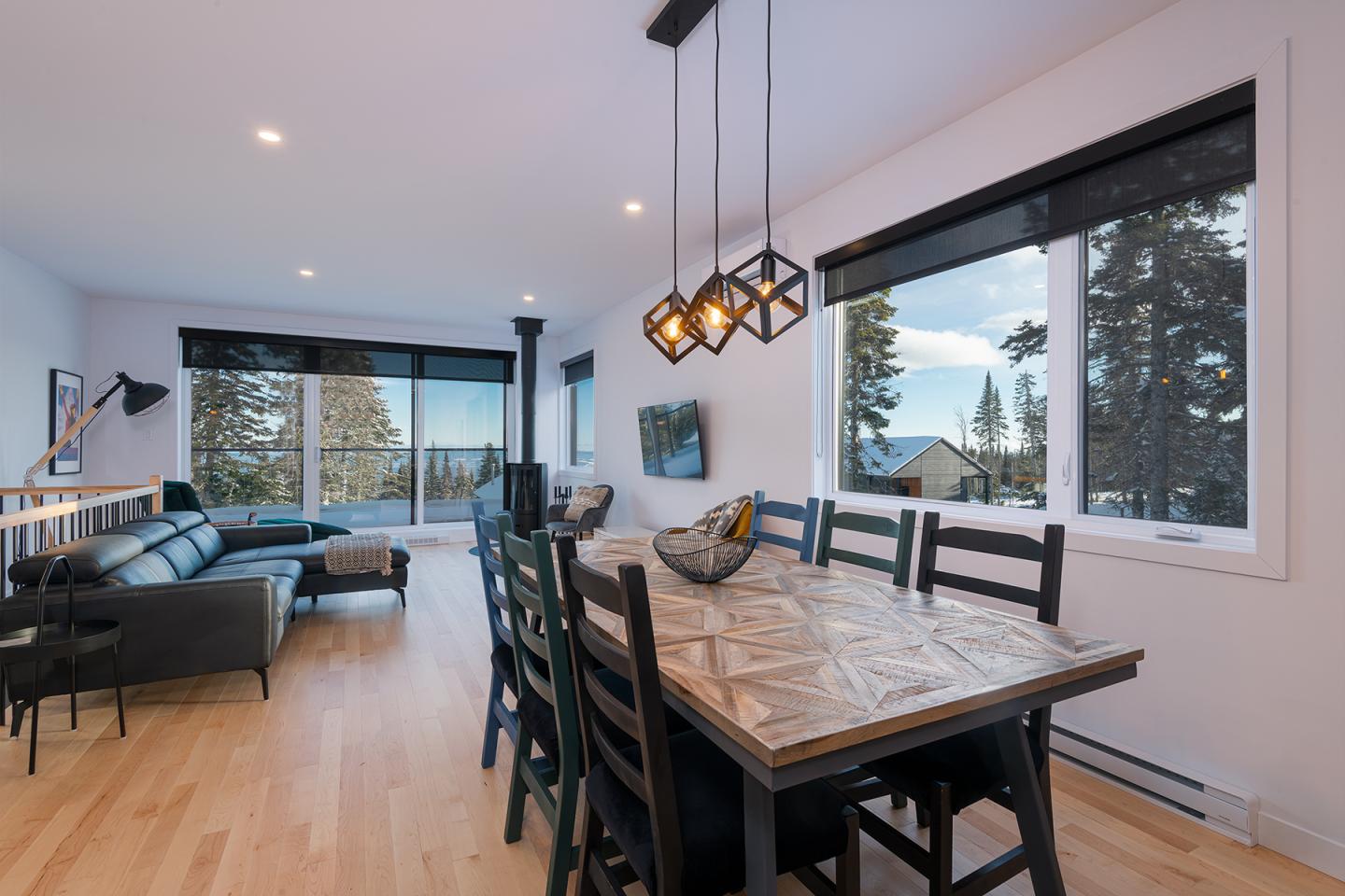 Chalet-jumelé-hiver-9a-salle a manger