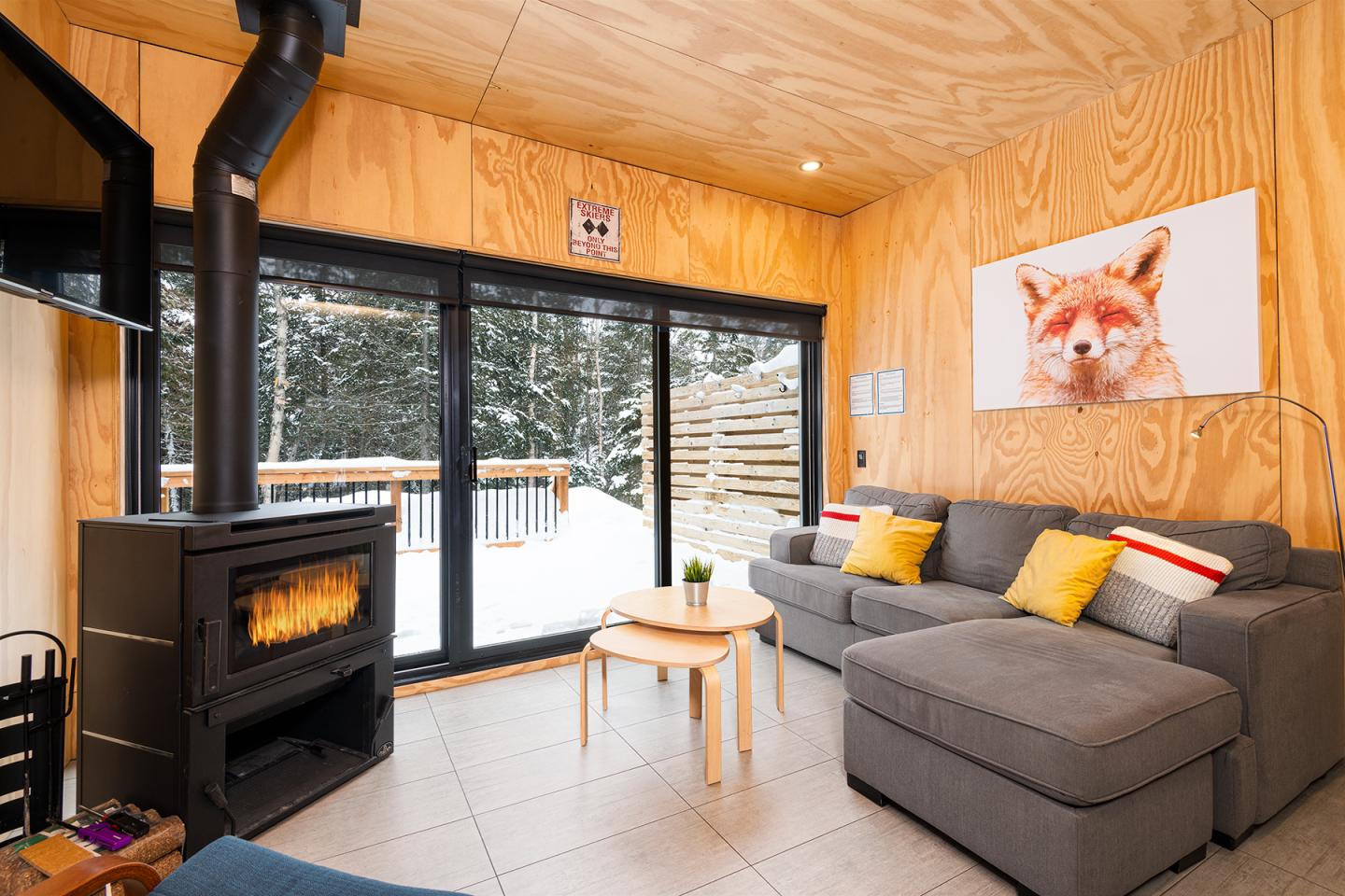 Refuge, 17a, hiver, salon