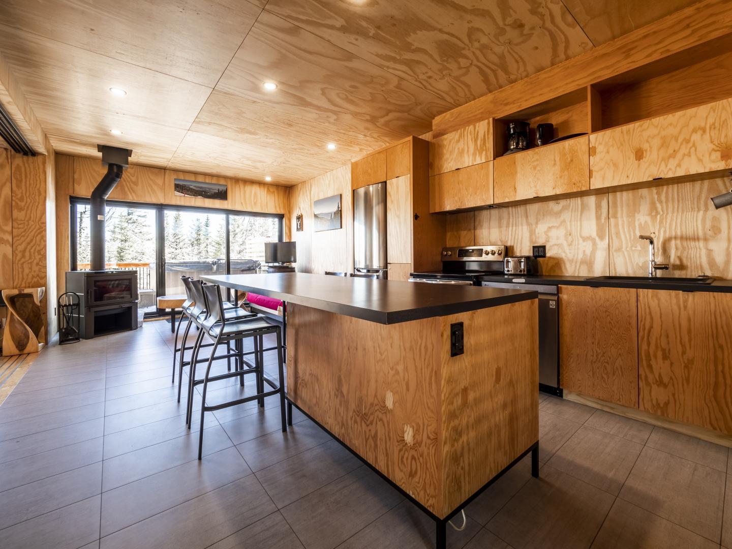 Refuge 5B hiver - salle a manger