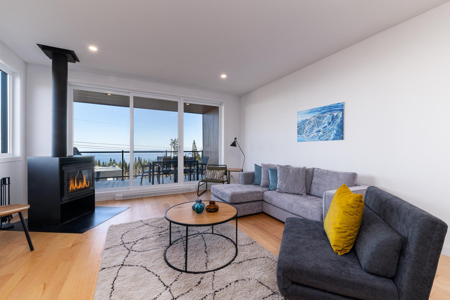 CFOR 13A - new salon