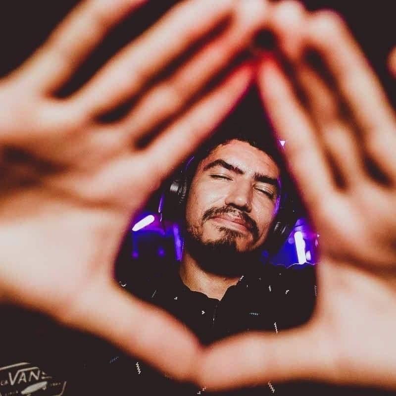 DJ Carlos