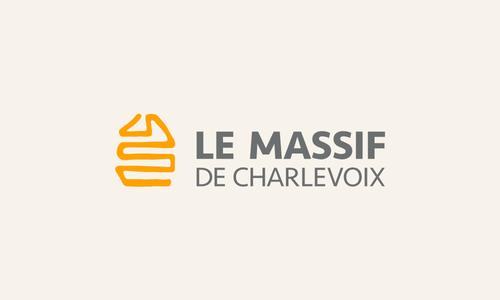 Logo orange et gris « LE MASSIF DE CHARLEVOIX »